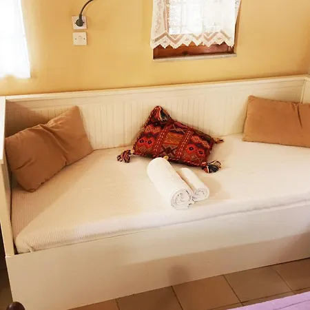 Olives House * Βρωμονέρι