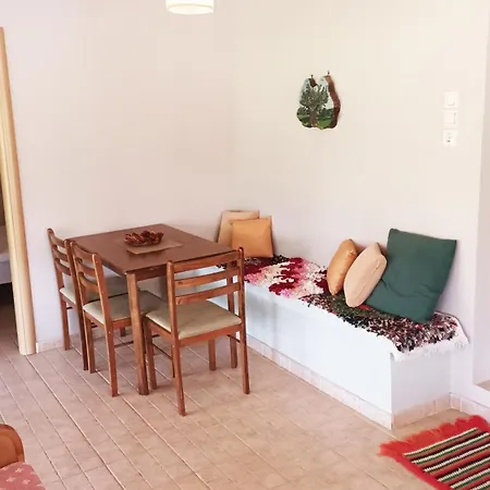 Olives House Holiday home Vromonerion