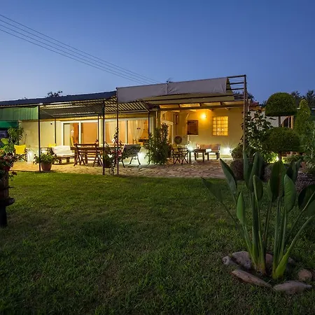 Holiday home Olives House *